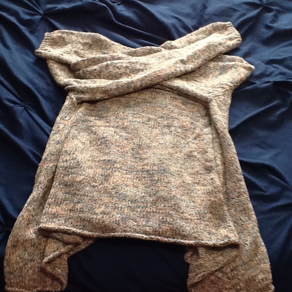 Women's sweater